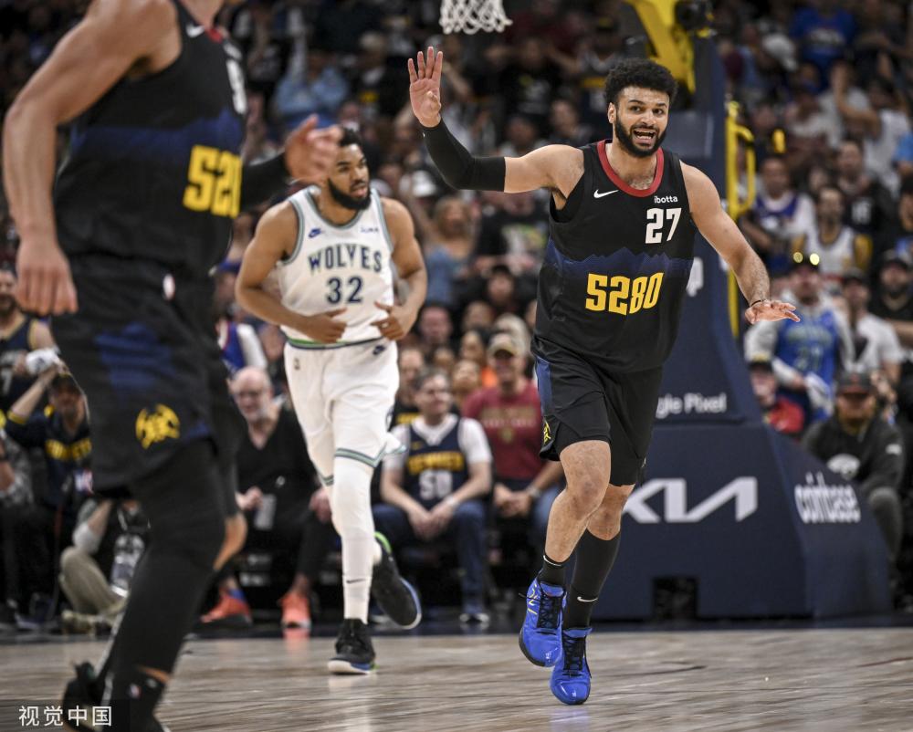 不满与抗议 不满与抗议