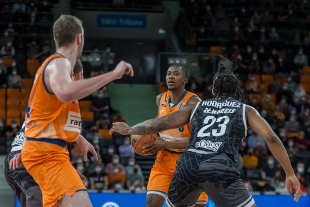 表现依旧备 表现依旧备